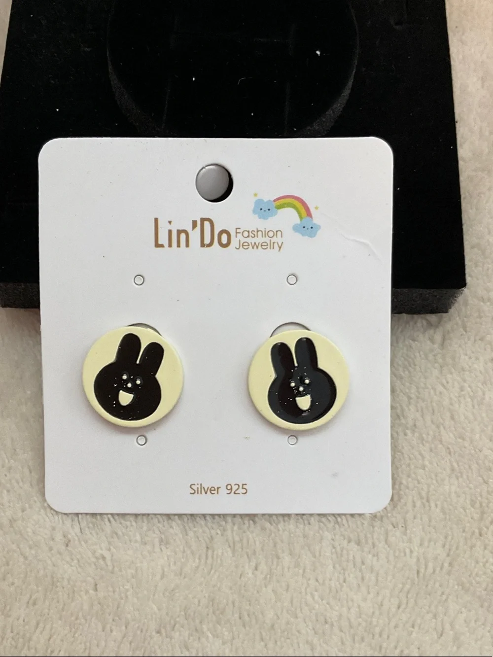 Kids Bunny Stud Earrings in Pale Yellow